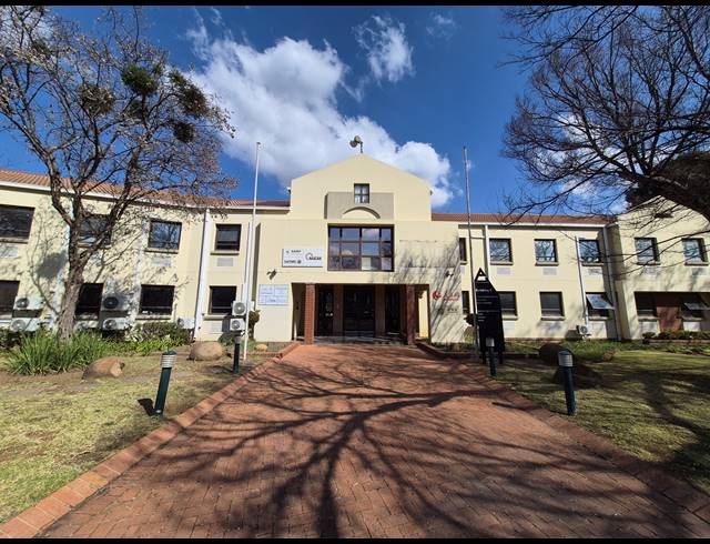 230M² OFFICE TO LET IN WOODMEAD